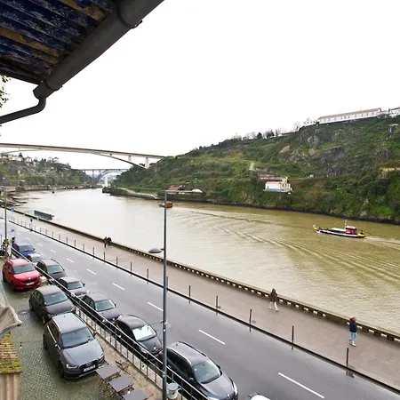 Rva居斯塔夫埃菲尔公寓