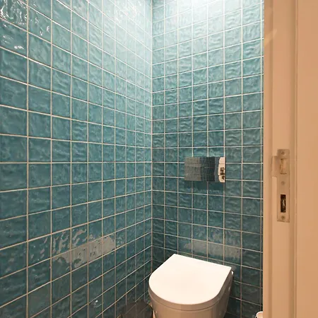 Rva居斯塔夫埃菲尔公寓 *